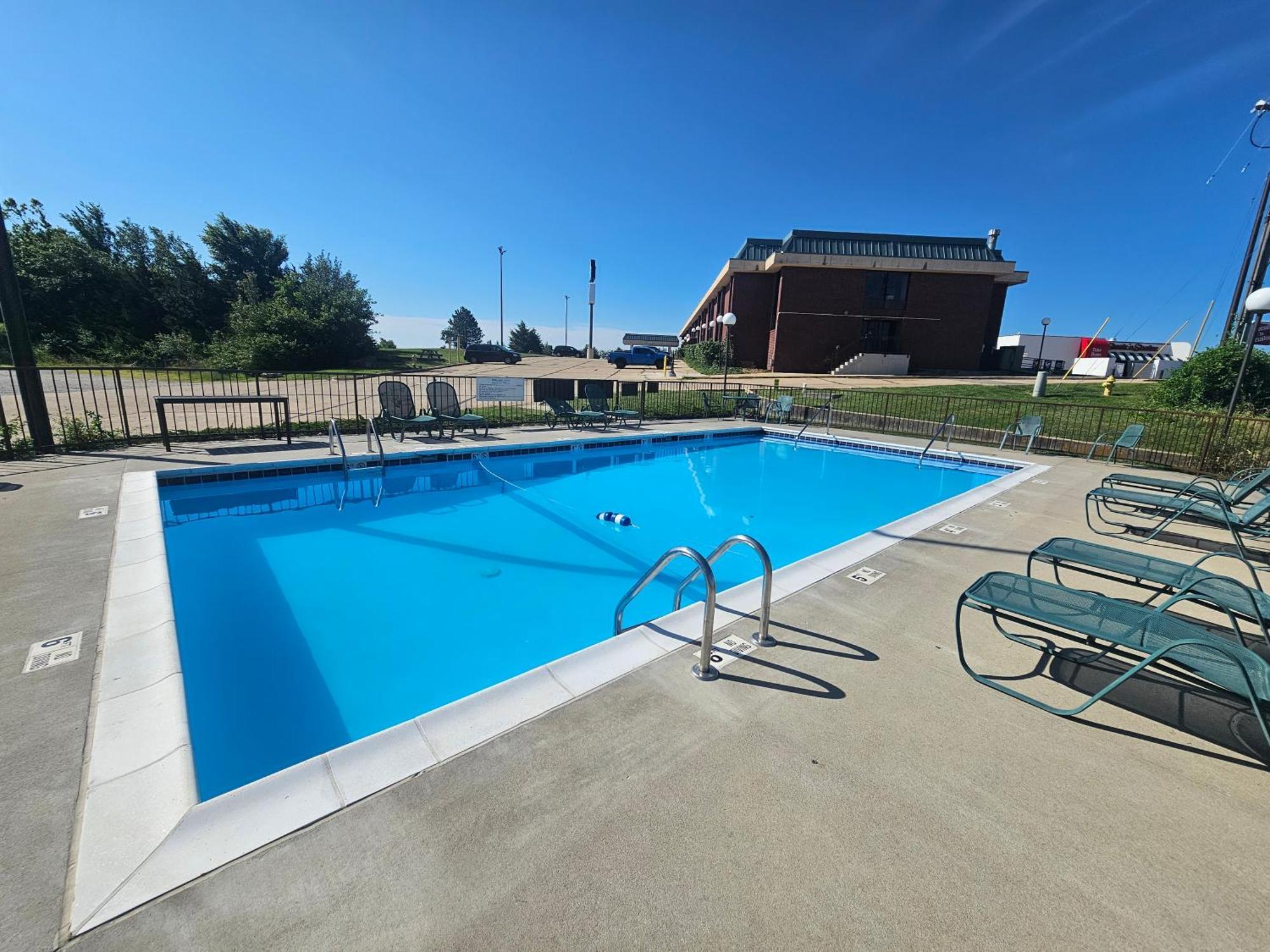 Days Inn By Wyndham Rolla Exterior photo