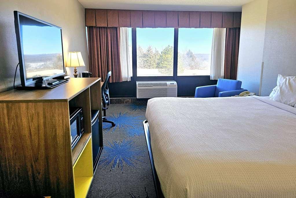 Days Inn By Wyndham Rolla Room photo